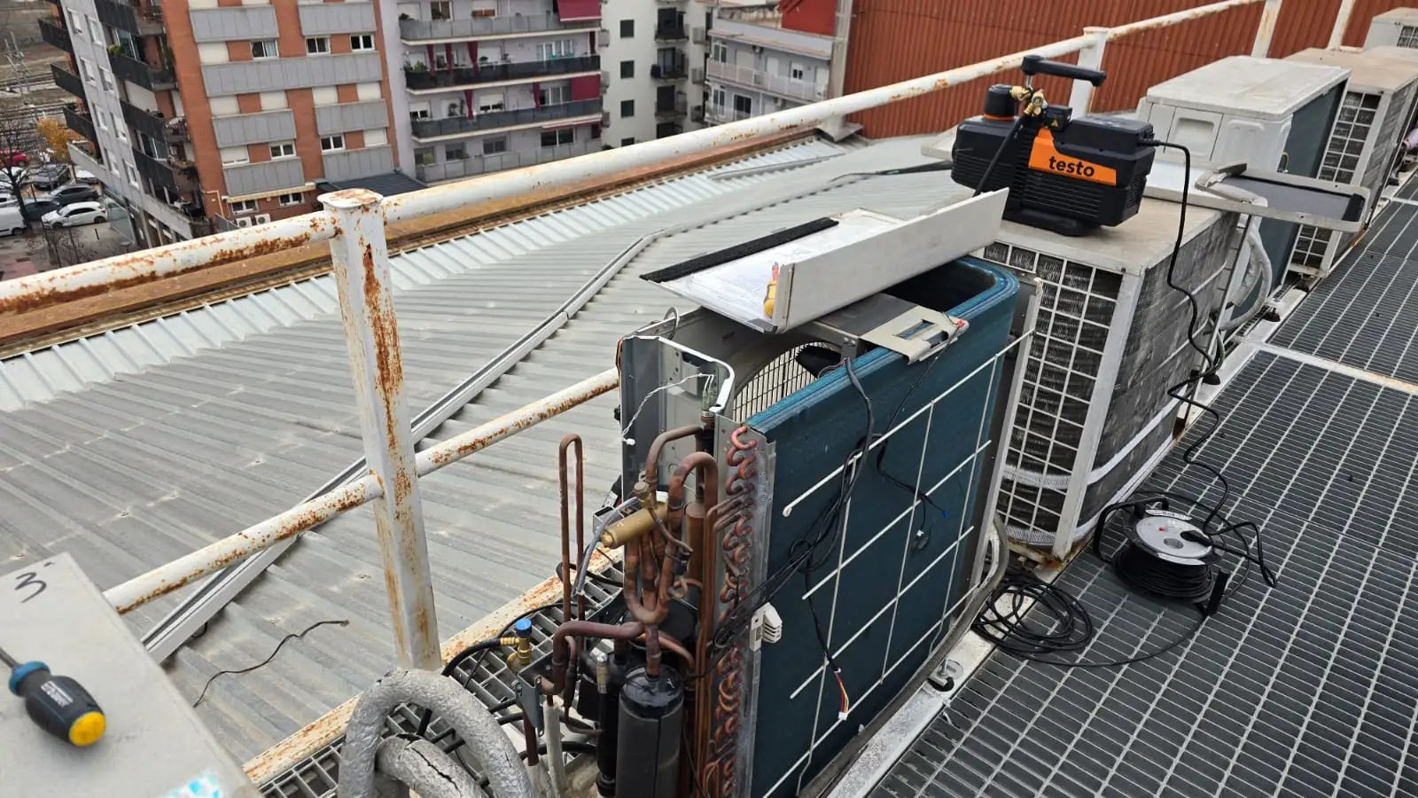 Aires averiados en terraza